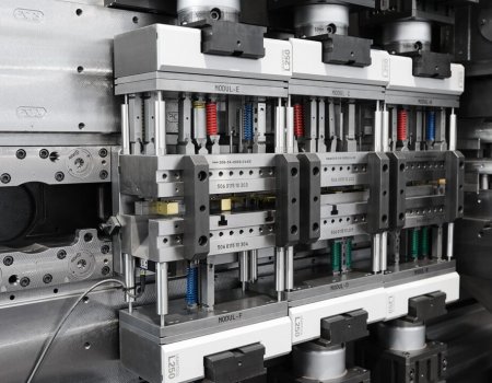 从两天到一小时：一台设备的70年进化史